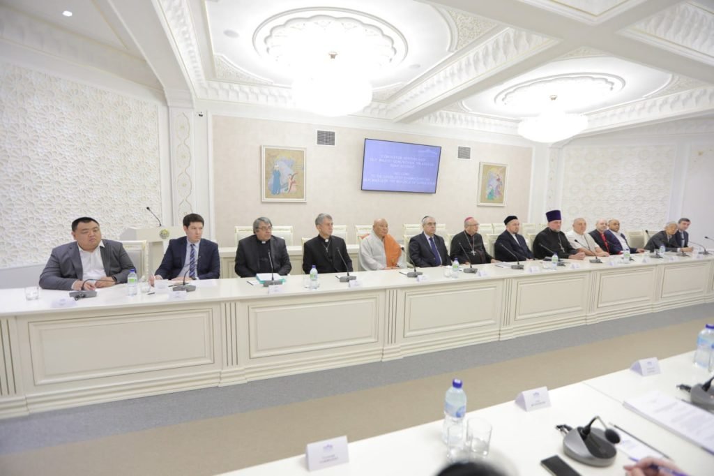 Руководство Библейского Общества Узбекистана поддержало Концепцию государственной политики в религиозной сфере
