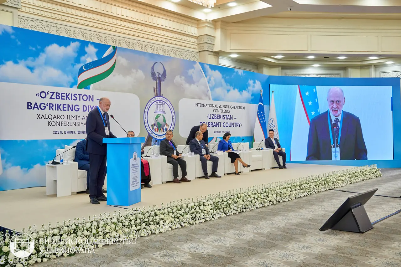 Дирк Геверс, Генеральный секретарь Объединённых библейских обществ (United Bible Societies, UBS)